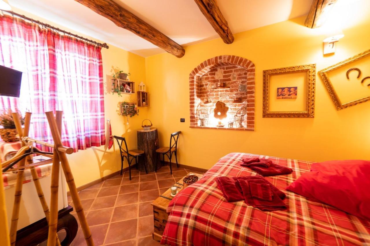B&B Naturin - Cascina Colombaro Lauriano Exterior foto